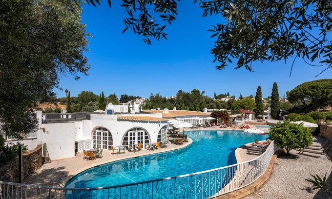 Mato Serrao Resort | Quinta Do Paraiso - AL