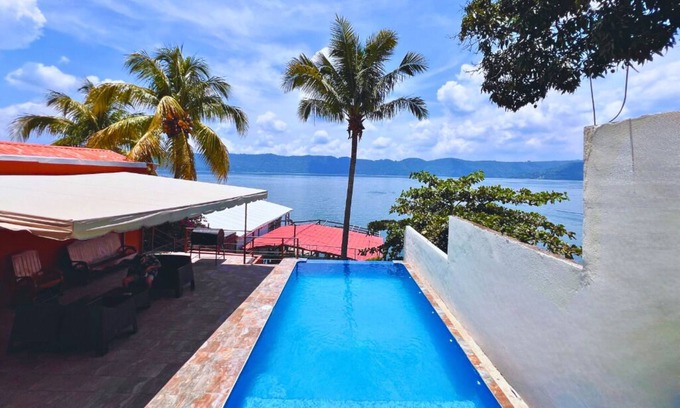 Coatepeque House | Quinta Sunrise