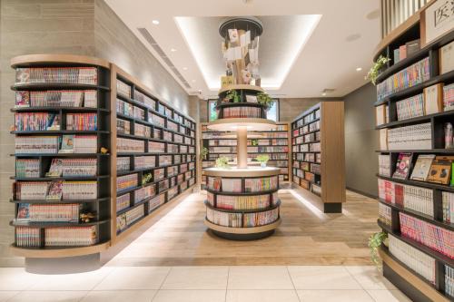Higashishinsaibashi Hotel | Quintessa Hotel Osaka Shinsaibashi Comic & Books