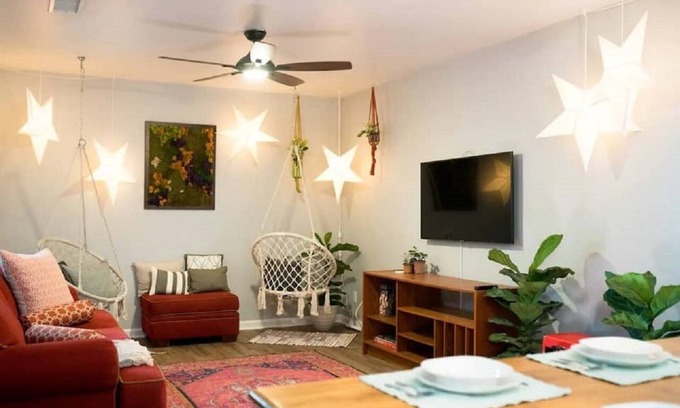 St. Johns House | Quirky Casita