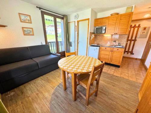 Saint-Martin-de-Belleville Apartment | Résidence Biolley 1 - Studio pour 2 personnes dans le centre du village MAE-4274