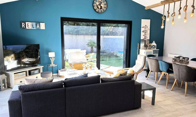 Brem Sur Mer Villa | Résidence Bm000-001-brem Sur Mer - Mais 5 pièces 8 couchages BREM SUR MER