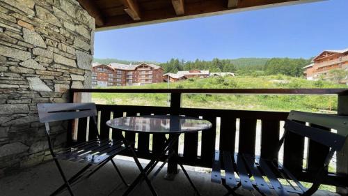Puy-Saint-Vincent Apartment | Résidence Dame Blanche - DBA329 - APPT 1 CHAMBRE + CABINE - BALCON - 6 PERSONNES - Secteur 1800 MAE-7974