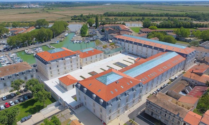 Rochefort Apartment | Résidence de l'Arsenal Royal - Meublés de Tourisme