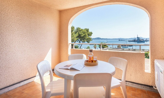 Saint-Mandrier-sur-Mer House | Résidence Pierre & Vacances Saint-Mandrier Les Jardins de la Côte d'Azur