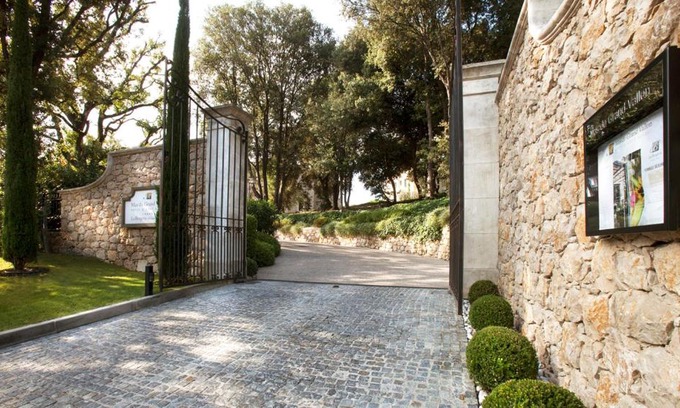 Mougins Resort | Résidence Hôtelière 4 étoiles Les Mas du Grand Vallon