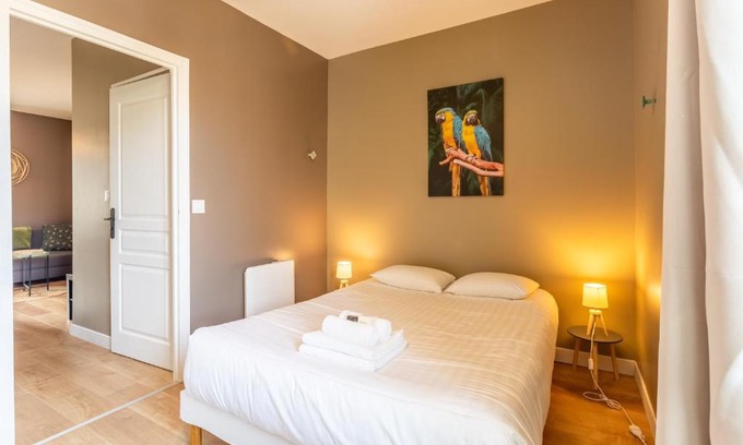 Saint-Coulomb Apartment | Résidence La Colombanaise