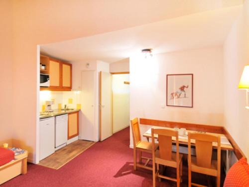 Bellentre Apartment | Résidence Le Carrousel - Studio fonctionnel · Skis aux pieds · Vue vallée MAE-3739
