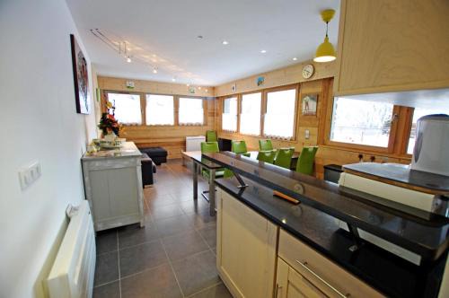 Champagny-en-Vanoise Apartment | Résidence Le Seillon - 3 Pièces pour 6 Personnes MAE-3325