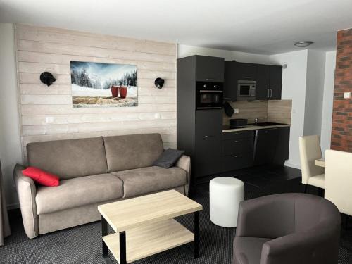 Eaux-Bonnes Apartment | Résidence Le Portillo - Piscine - 3 Pièces pour 6 Personnes MAE-6193
