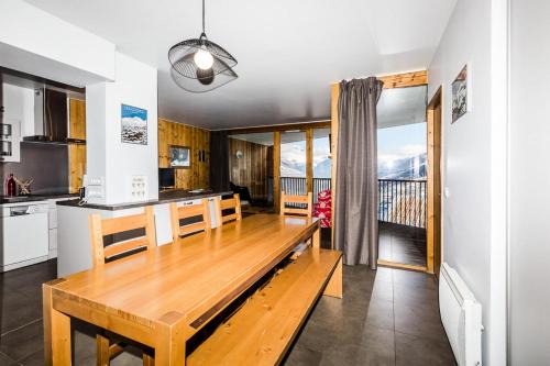 Montchavin Apartment | Résidence LES 3 GLACIERS - 4 Pièces pour 8 Personnes MAE-0074