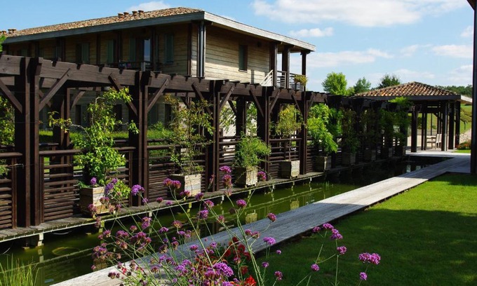 Jonzac Apartment | Résidence Les Vignes