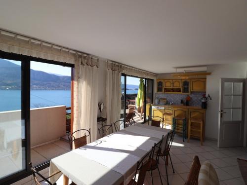 Talloires-Montmin Apartment | Résidence moderne 4* avec terrasses et TV, proche du lac - FR-1-432-7