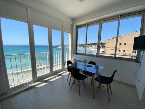 Les Lecques Apartment | Résidence Oustalet - T2 Panoramique sur la mer à St Cyr Sur mer MAE-2824