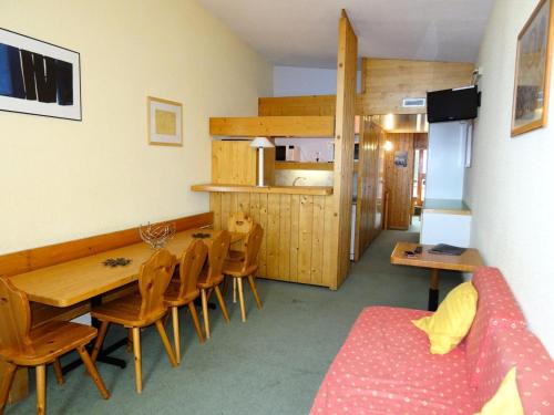 Arc-1800 Apartment | Résidence Pierra Menta - Appartement spacieux de 4 pièces pour 9 personnes en dernier étage, proche des pistes et des commerces dans le village du Charve MAE-1660