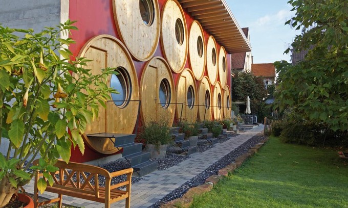 Trasadingen House | Rüedi - WeinFassHotel