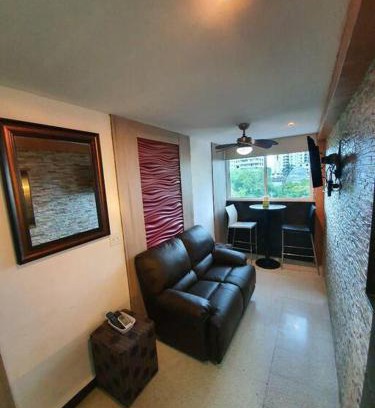 El Cangrejo Apartment | R.1111 Estudio ejecutivo, práctico, en el centro.