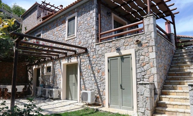 Livadi Villa | R 1254 Villa - Three Bedroom Villa - with Sea View - Mountain View - Garden View (Handicap