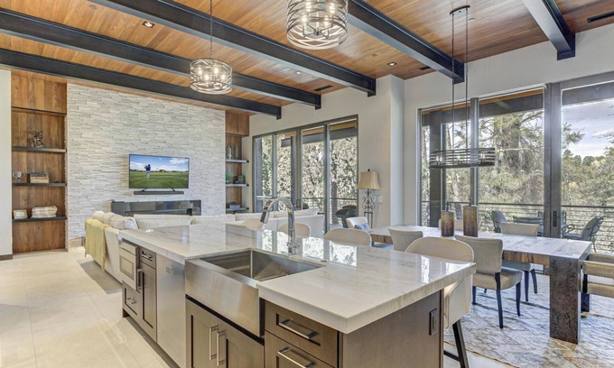 Payson Villa | R006B Villa 606 S. Valhalla