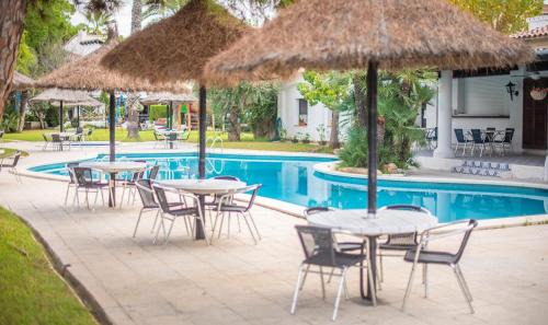 Calafell Villa | R157 - Casa Alorda Park con Piscina , Jardin y Cerca de la Playa