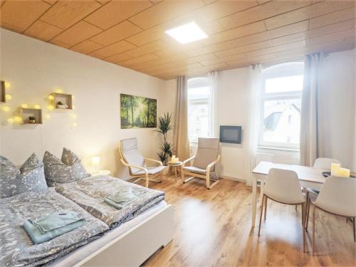 Rathmannsdorf House | R3 - Urlaubsmagie - Helle Wohnung mit Garten & Pool