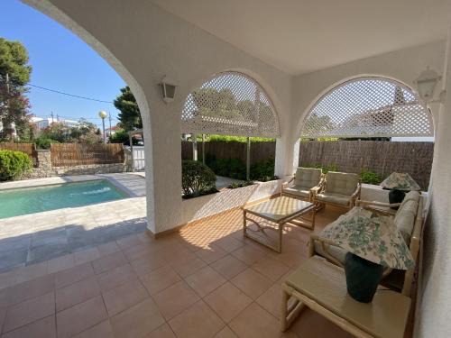 Comarruga Villa | R5 Casa COLONIAL