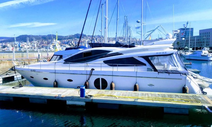 Vigo Boat Rental | R54 Premium Yacht