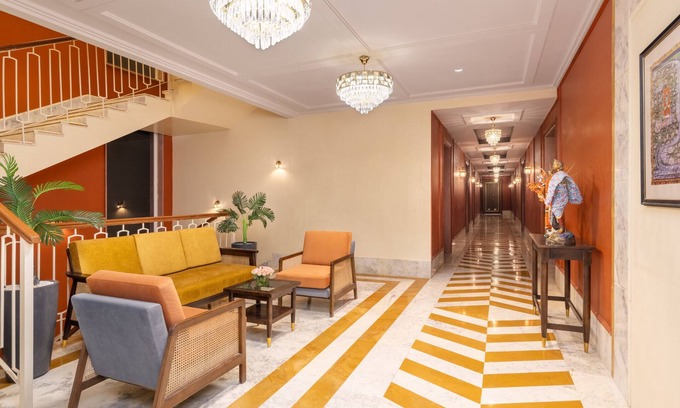 Mat Hotel | Raasvan Vrindavan AM Hotel Kollection