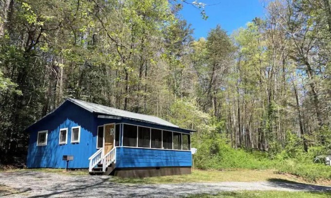 Clarkesville Cabin | Rabun Cabin at Bleu Canoe Campground