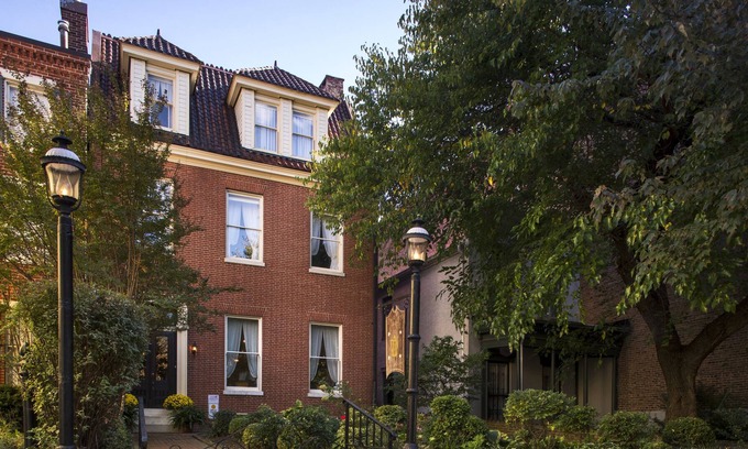 Downtown Baltimore Bed & Breakfast | Rachael's Dowry B&B