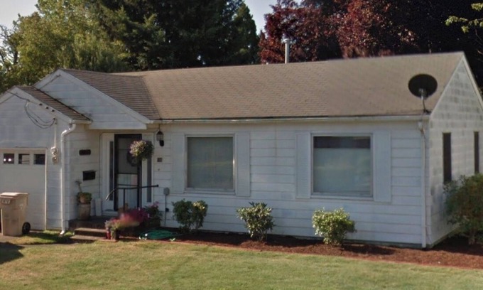 Lebanon House | Rachel’s Place. Cozy home centrally located in Lebanon.
