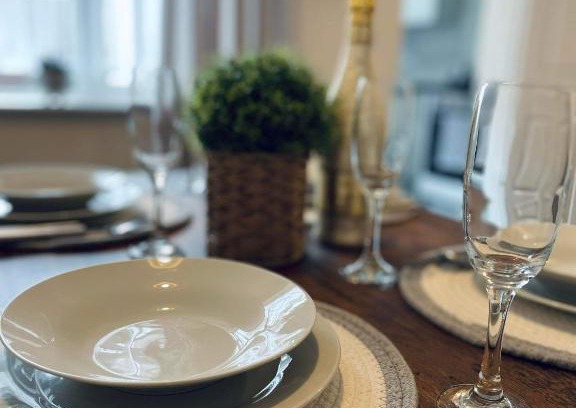 Crewe Apartment | Railway House - By EazyStays