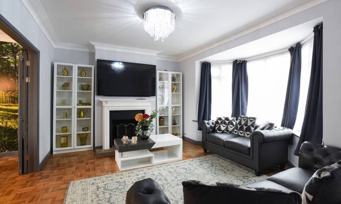 Cosham House | Railway House | Cosham's Family Friendly Home