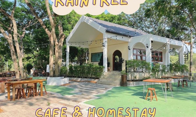 Sakae Krang House | Rain Tree Cafe & Homestay