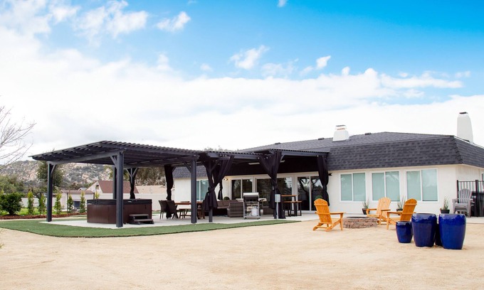 Rainbow CDP House | Rainbow Canyon Retreat: Hot Tub, Fire Pit, Games Room - Sleeps 16+