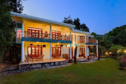 Bhimtal Villa | Rainbow Cottage 3BR Villa Nainital hills Cook