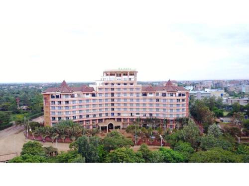 Ruiru Hotel | Rainbow Ruiru Resort