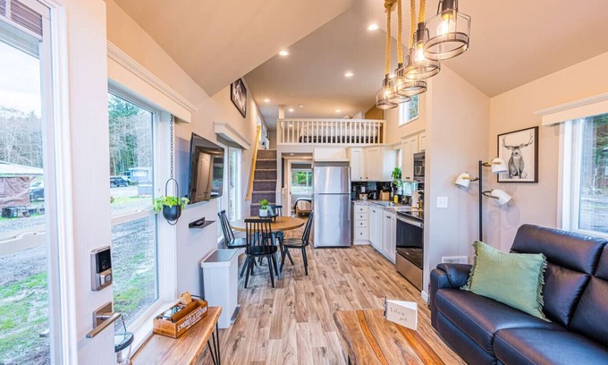 Forks House | Rainforest Tiny Home Retreat #29