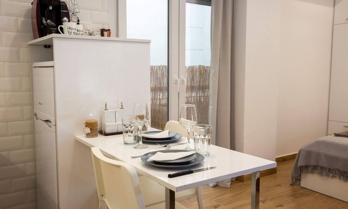 Glyfada Apartment | Raise Cosy Apartment