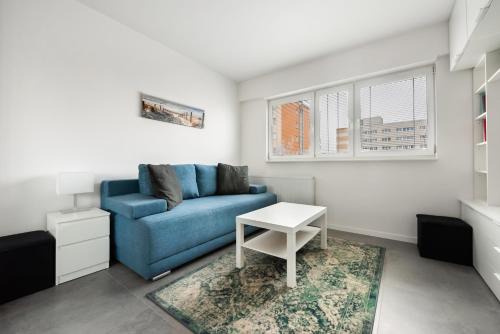 Rakowiec Apartment | Rakowiec Blue Studio by BookingHost