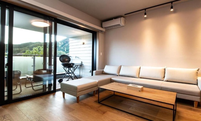 Kinugawa Onsen Apartment | Rakuten STAY MOTEL Nikko Kinugawa Garage Concept Room