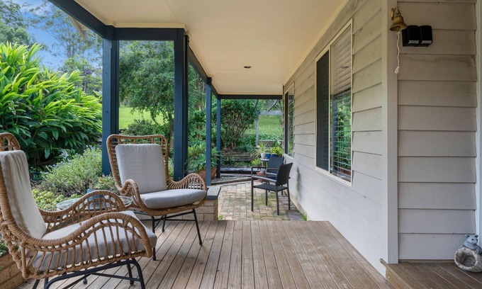 Raleigh House | Raleigh Retreat - Enjoy rustic charm with modern comforts