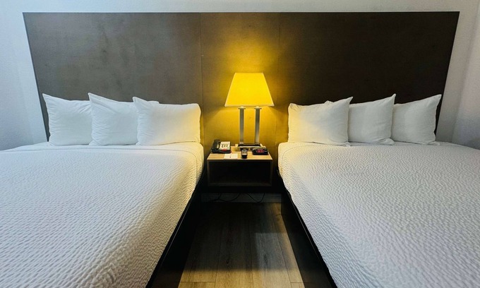 Roseville - Fleet Ridge Hotel | Ramada by Wyndham San Diego Airport