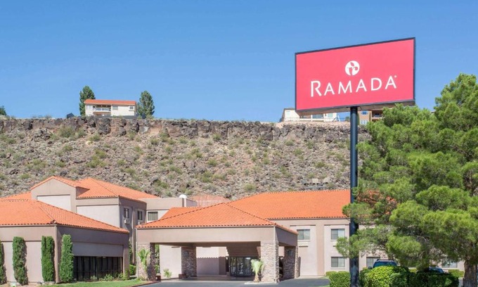 St. George Hotel | Ramada by Wyndham St George