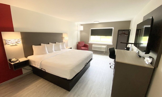 Tuscaloosa Hotel | Ramada by Wyndham Tuscaloosa