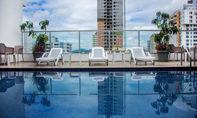 El Cangrejo Hotel | Ramada Panama Centro Via Argentina