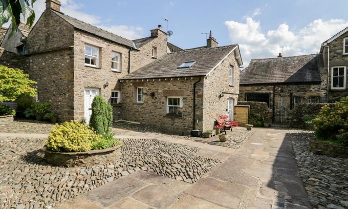 Sedbergh House | Ramblers Rest