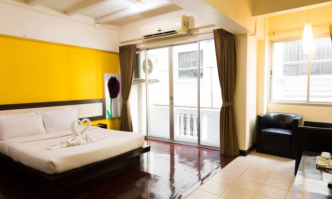 Sukhumvit Hotel | Ramkhamhaeng 42 by Roomquest