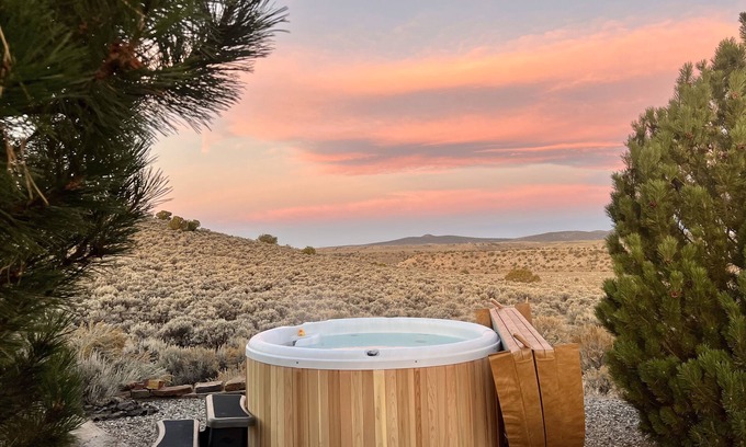 Arroyo Hondo House | Ranch + cabin on 10 acres with gorge & mountain views, hot tub, dog friendly!