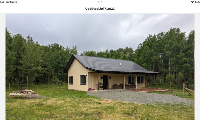 Madison County Cottage | Ranch Cottage hideaway. 100 steps to South Boulder creek/river.